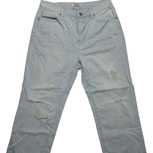 American Bazi | Light Wash Distressed Raw Hem Cropped Jeans - Picture 4 of 6
